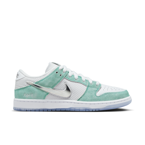 Nike SB Dunk Low - April