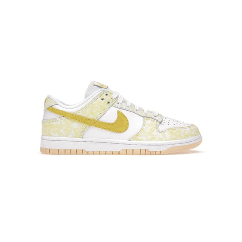 NIKE DUNK LOW - YELLOW STRIKE